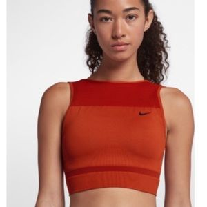 Women’s seamless training tank